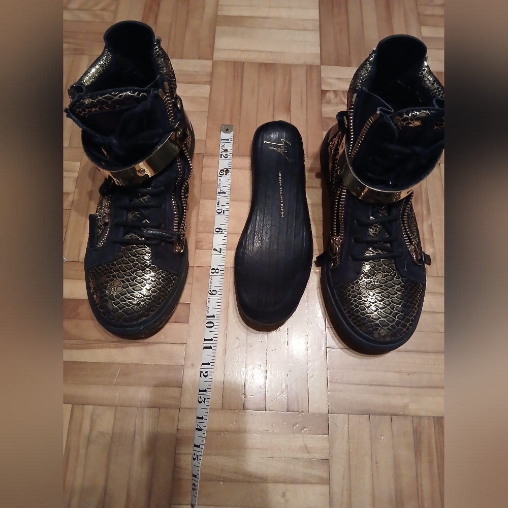 Guiseppe Zanotti Black and Gold Phyton High-Top Sneakers.Size US9 - Picture 7 of 12